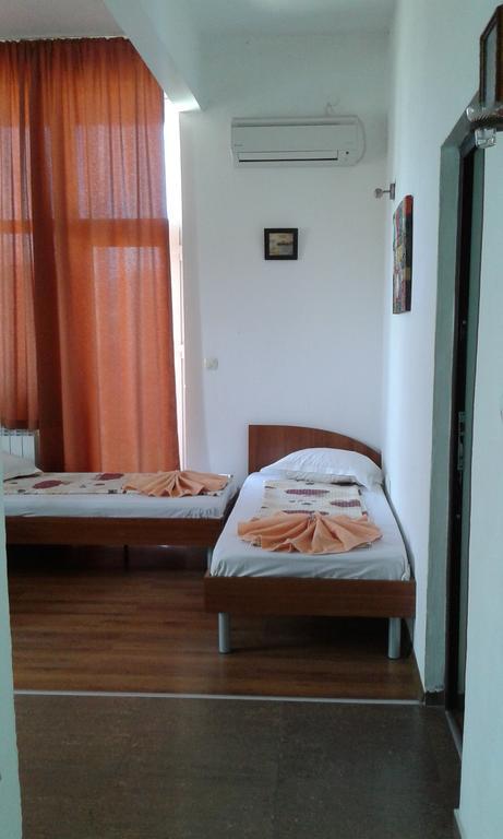 Zora Guest House Πριμόρσκο Δωμάτιο φωτογραφία