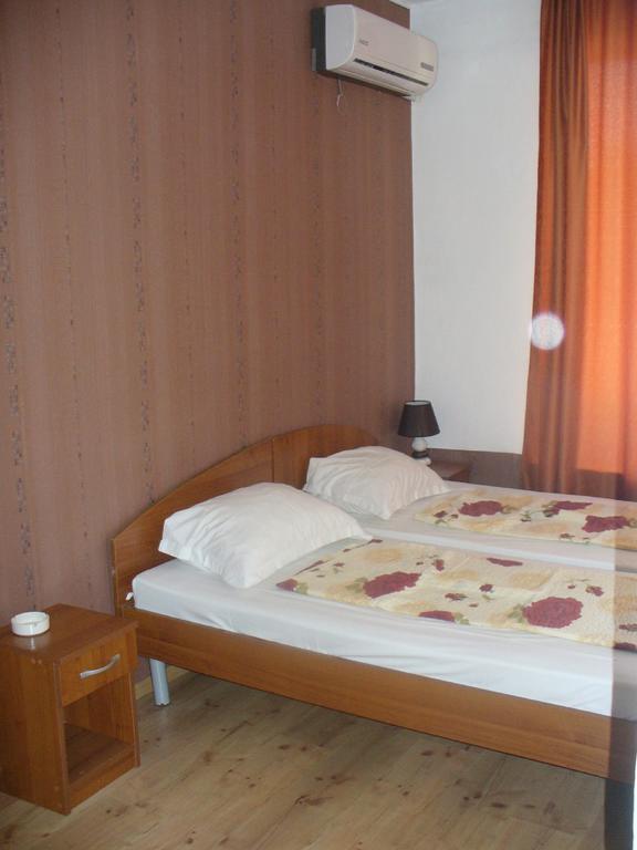 Zora Guest House Πριμόρσκο Εξωτερικό φωτογραφία