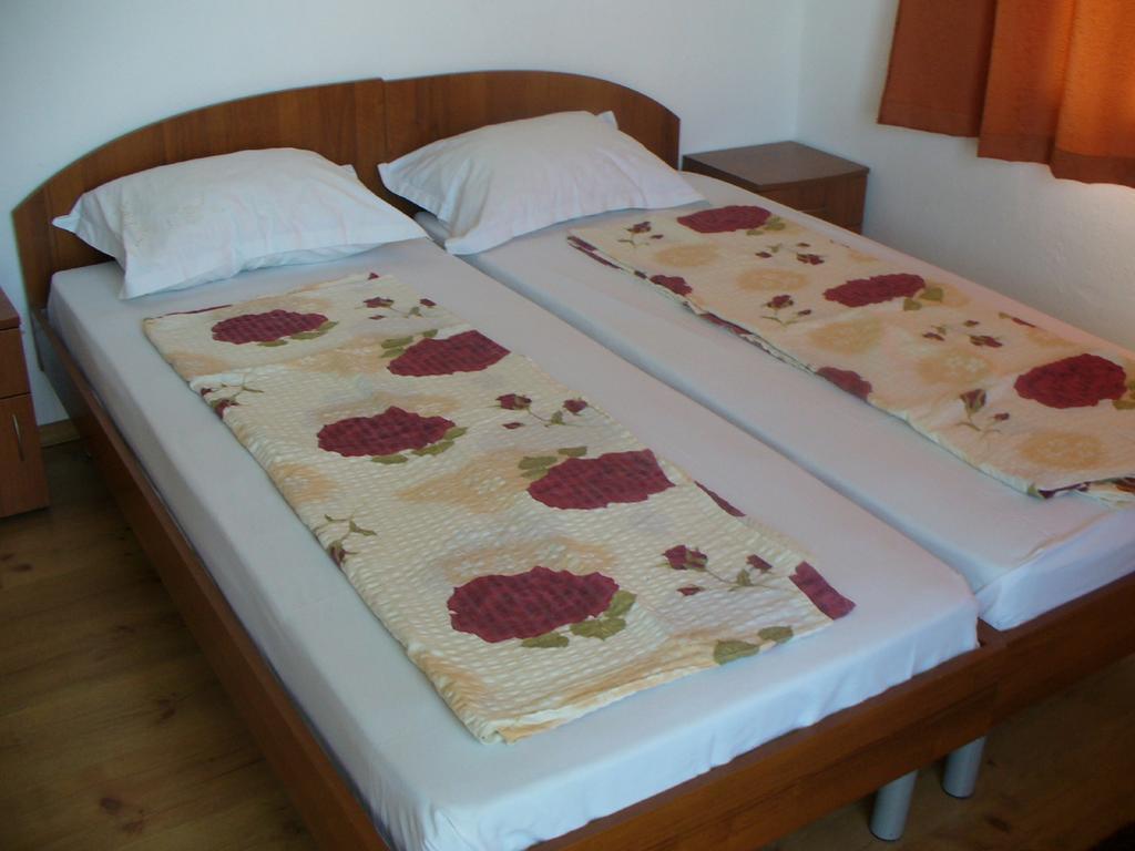 Zora Guest House Πριμόρσκο Εξωτερικό φωτογραφία
